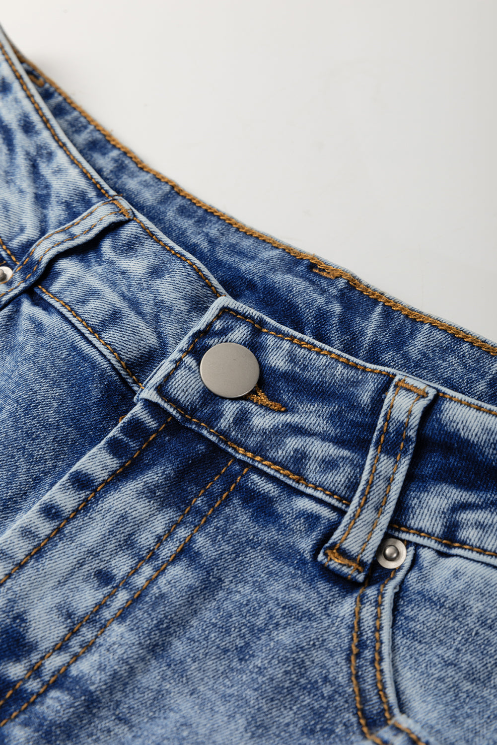 Center Seam Cuffed Hem Straight High Waist Jeans