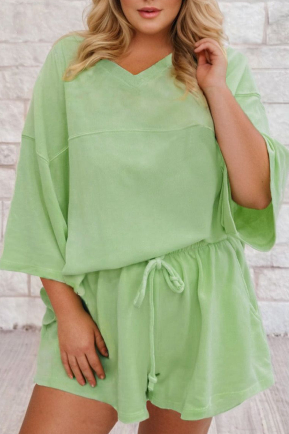 Plus Size V Neck Drop Shoulder Tee Loose Shorts 2pcs Outfit