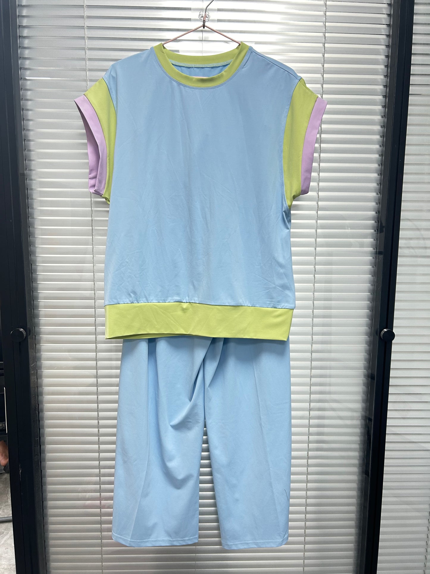 Color Block Detail Casual Two-piece Set