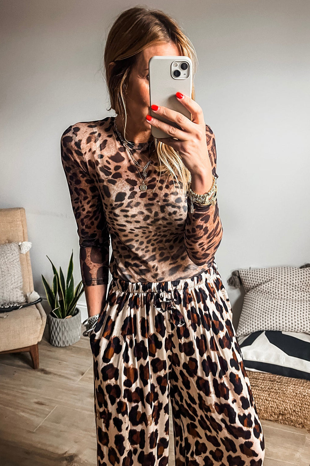 Leopard Round Neck Long Sleeve Slim Top