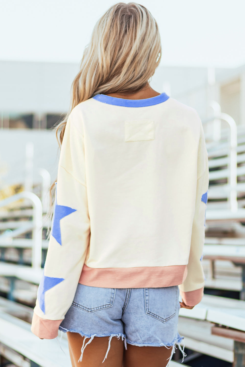 Number 17 Printed Stars Patched Sleeve Cropped Sweatshirt