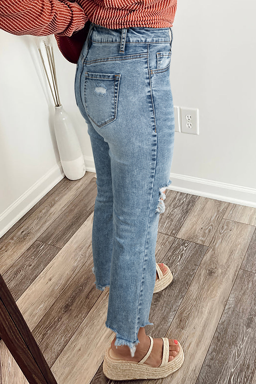 Hem Ripped Open Knee Fit Flare Jeans