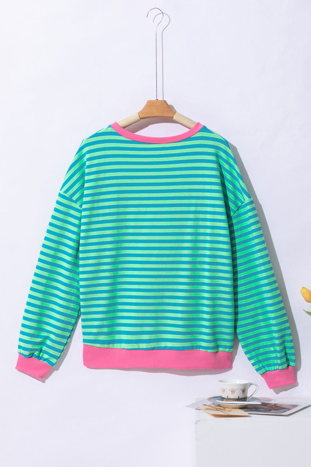 Oversized Contrast Trim Pullover Sweatshirt