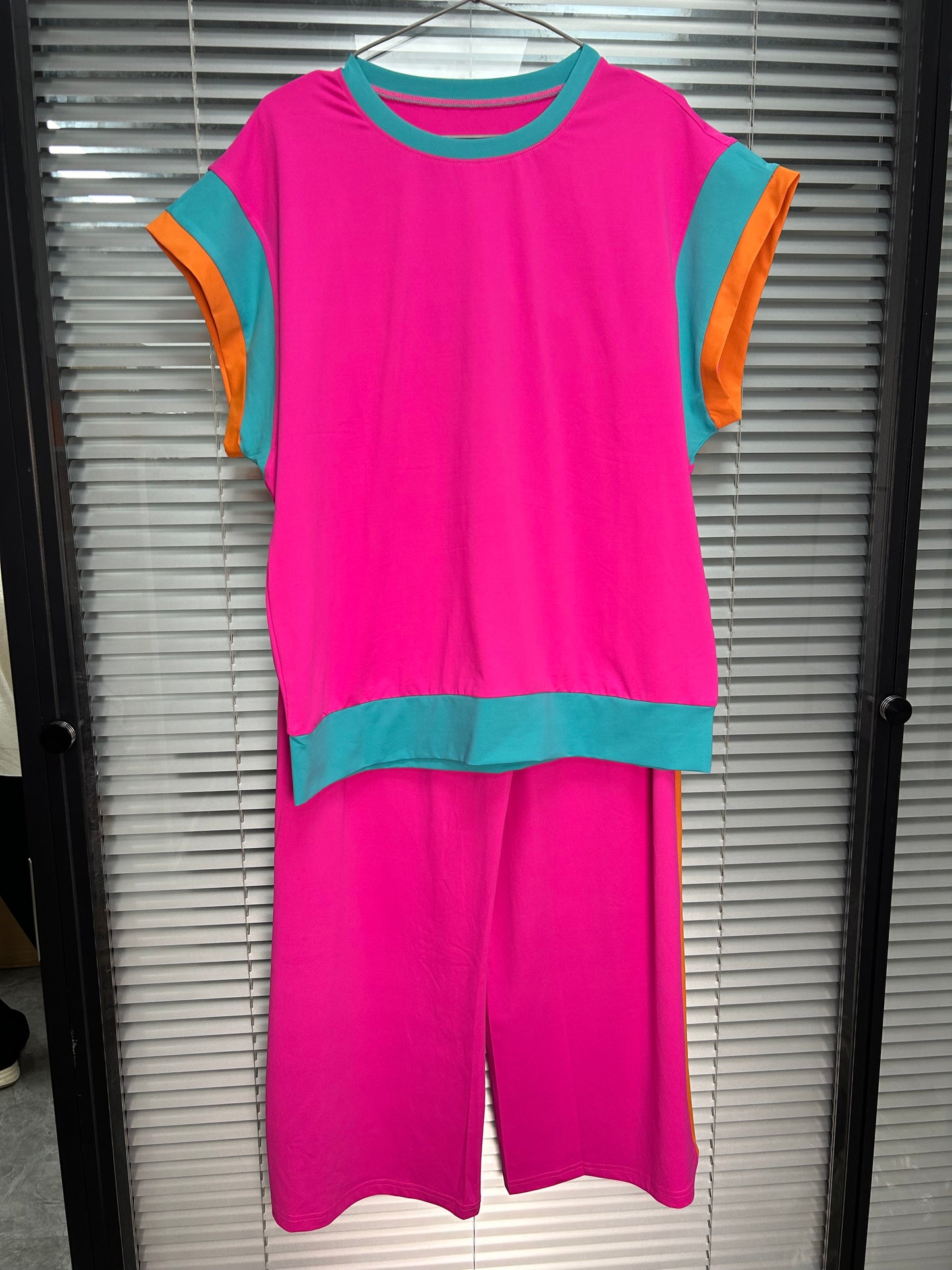 Color Block Detail Casual Two-piece Set