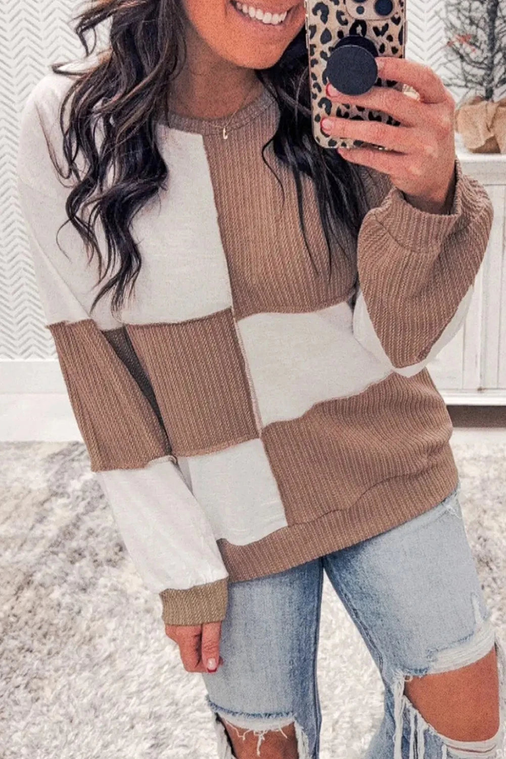 Checkered Raw Seamed Round Neck Knitted Jumper