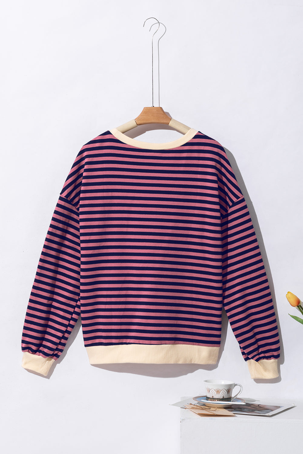 Oversized Contrast Trim Pullover Sweatshirt
