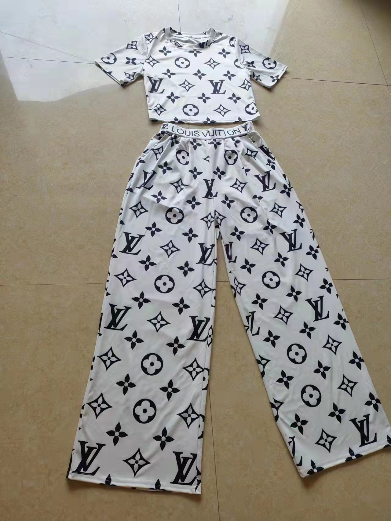 L//v Casual Print Suit