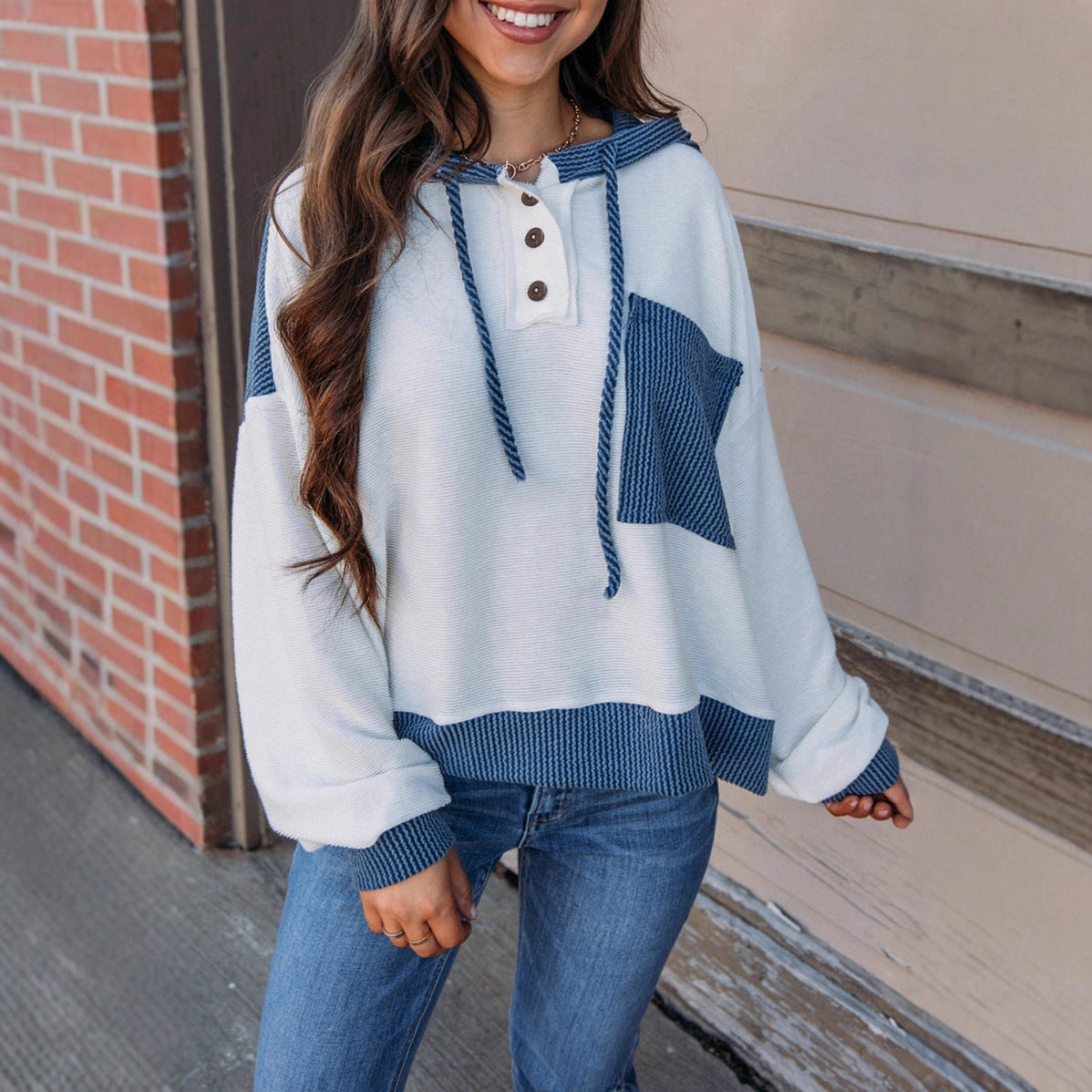 Contrast Color Twisted Strip Hoodie