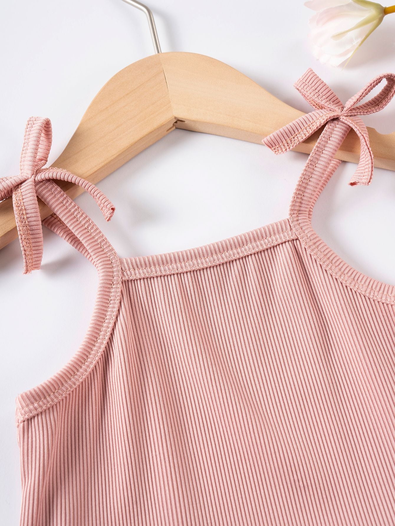 Newborn Sleeveless Lace-Edged Set