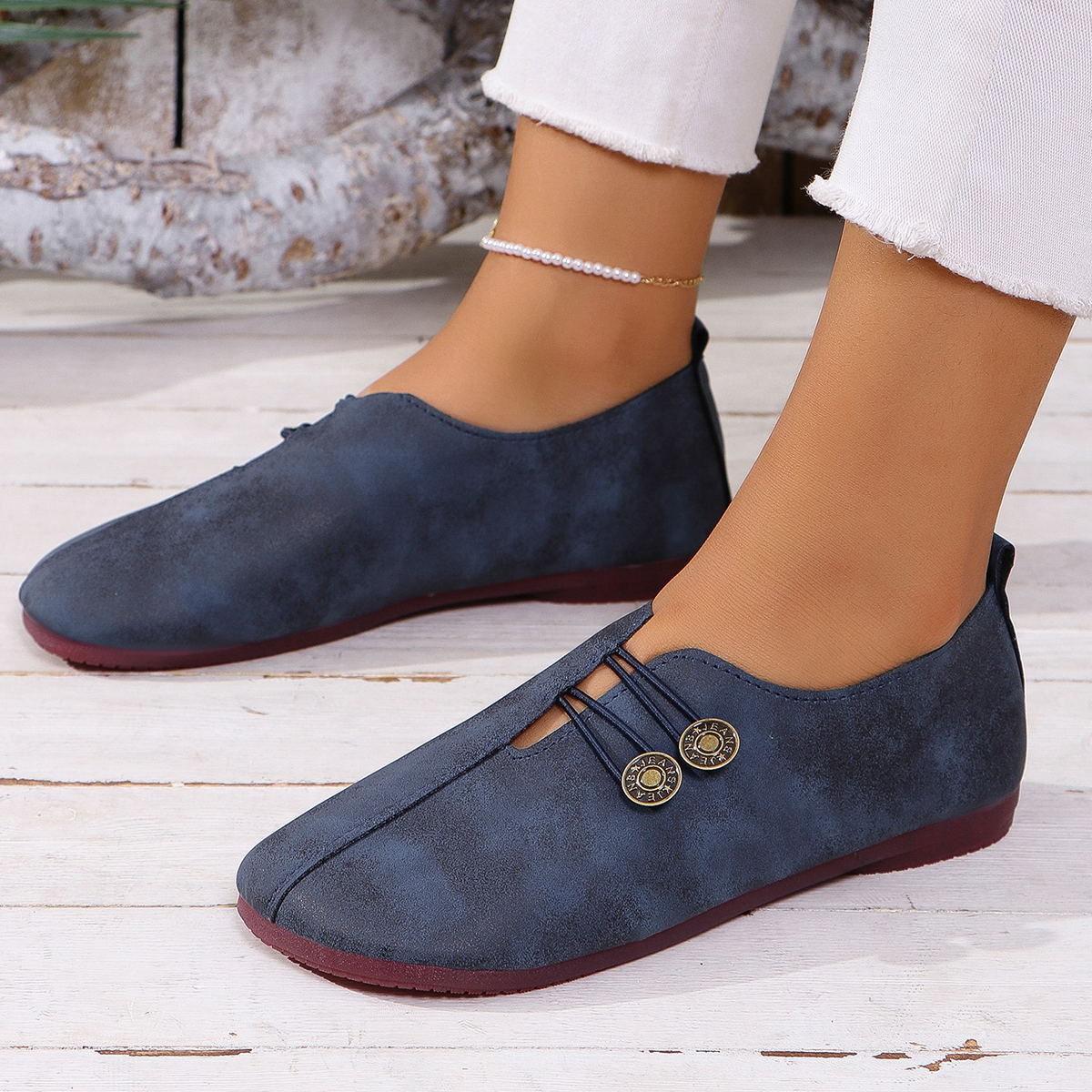 Women's round toe slip-on shoes (large size)