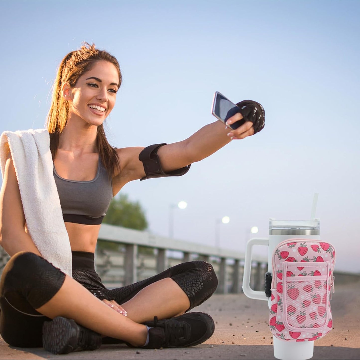 Handheld Water Bottle Pouch