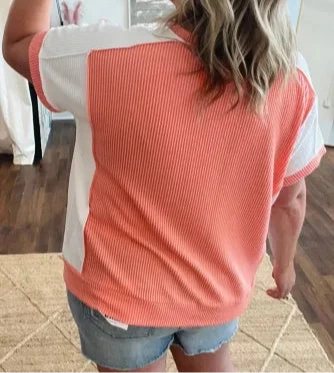 Carrot Twist Rib Colorblock Hi Low Plus Size Short Sleeve Top