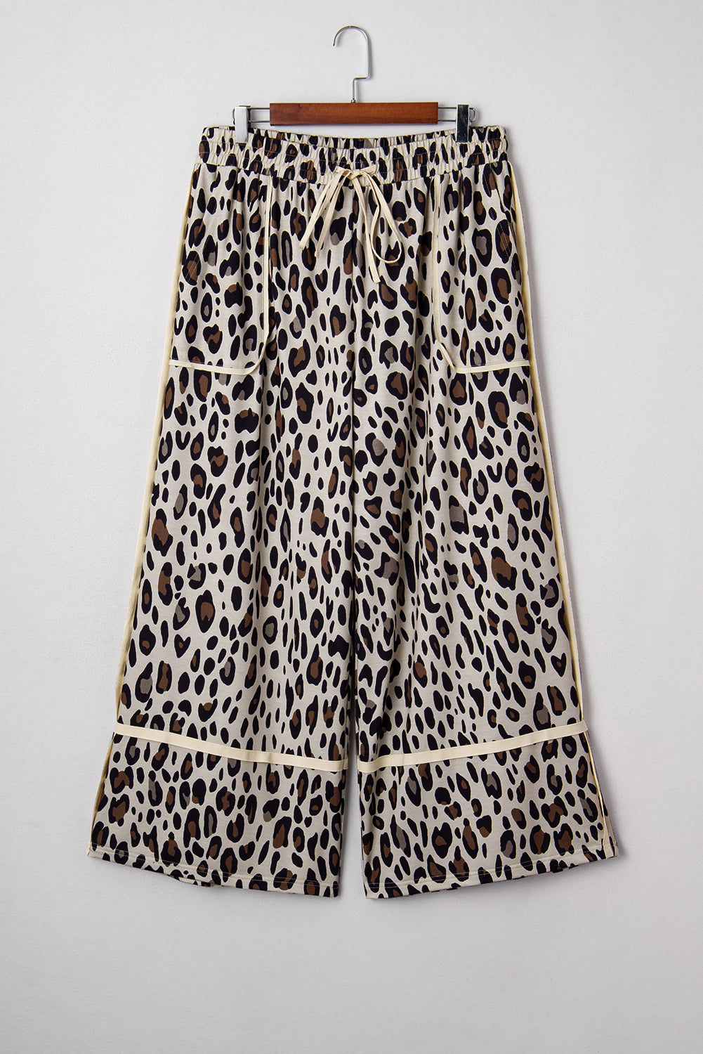 Patched Pocket Plus Size Drawstring Leopard Wide Leg Pants