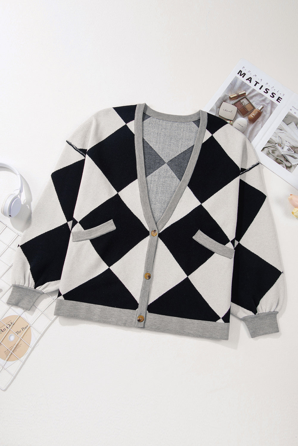 Colorblock Drop Shoulder Buttoned Loose Cardigan