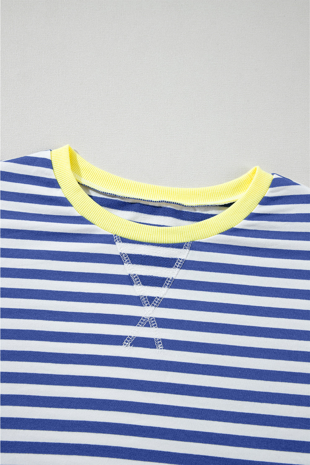 Oversized Contrast Trim Pullover Sweatshirt