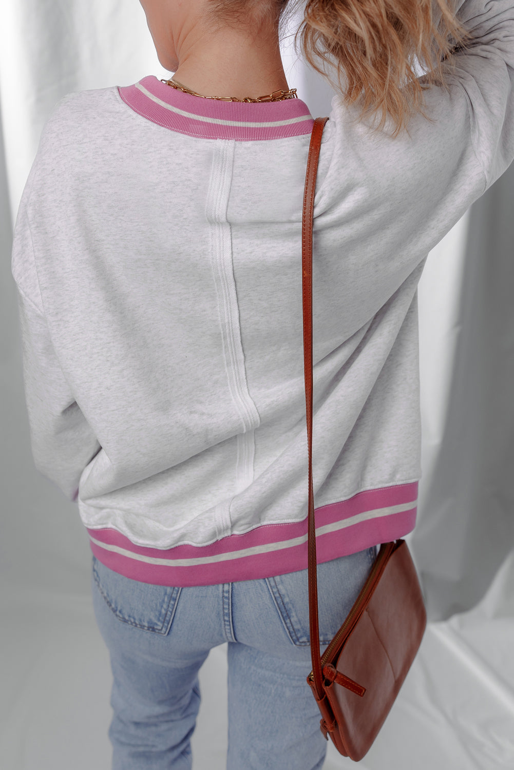 Patch Contrast Trim Crew Neck Sweatshirt