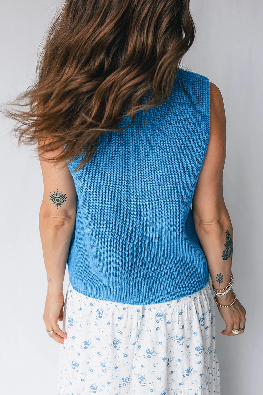 Script Graphic Sleeveless Sweater Vest