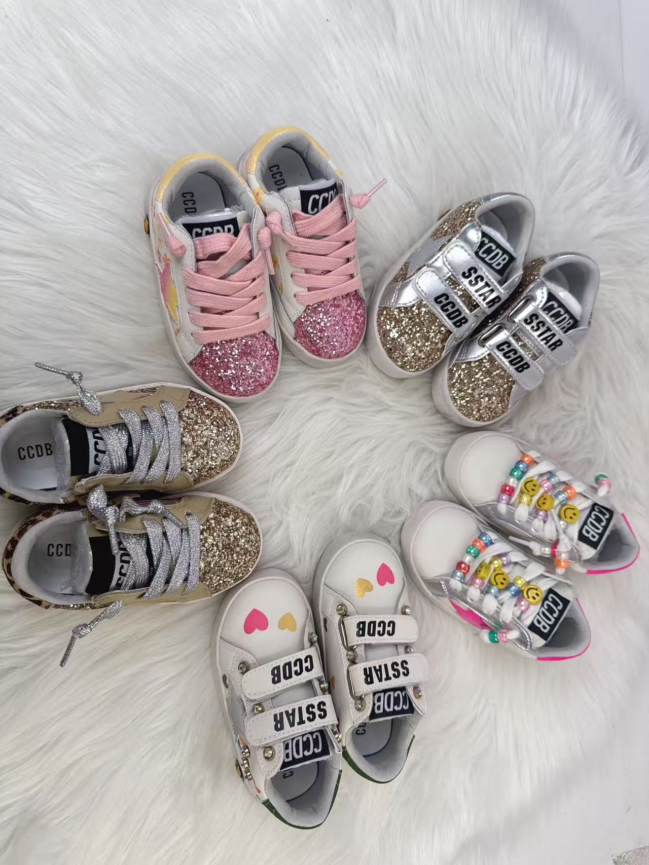 Gold Sparkling Star Sneakers