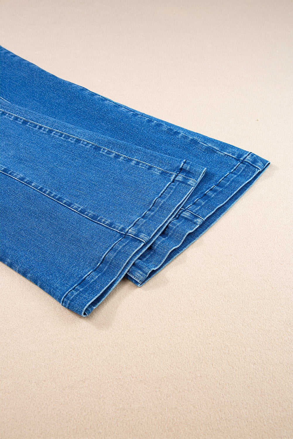 Plain Seam Detail Flared Bottom Ankle Length Jeans