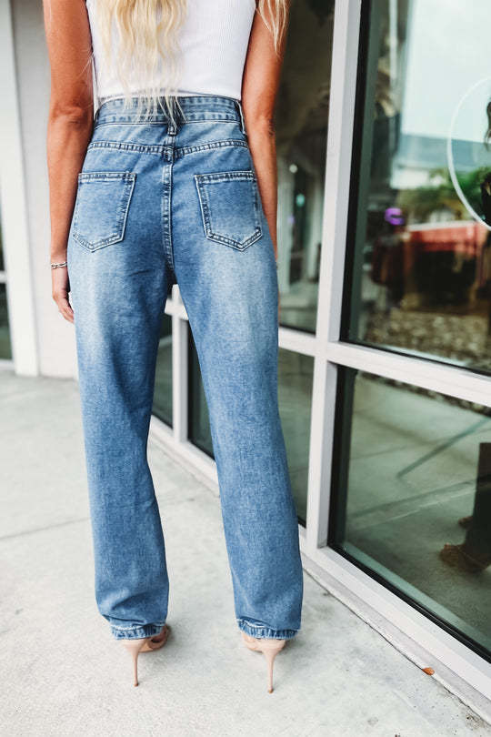 Chain Ripped Straight Jeans