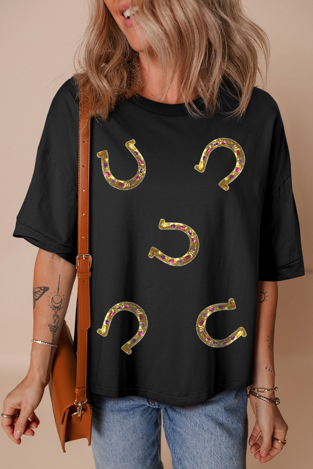Western Shiny Horseshoes Pattern High Low Hem Casual T Shirt