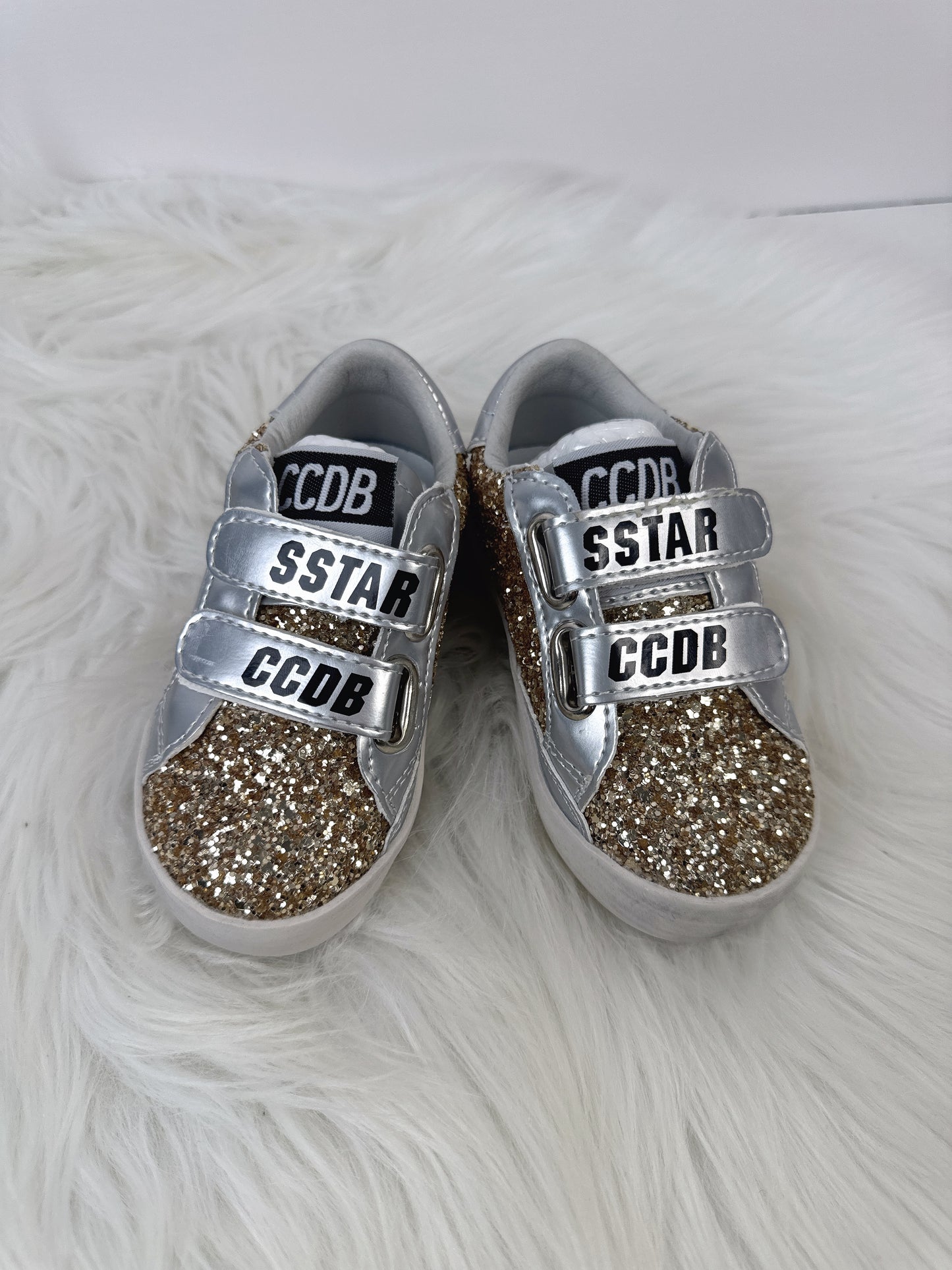 Gold Sparkling Star Sneakers
