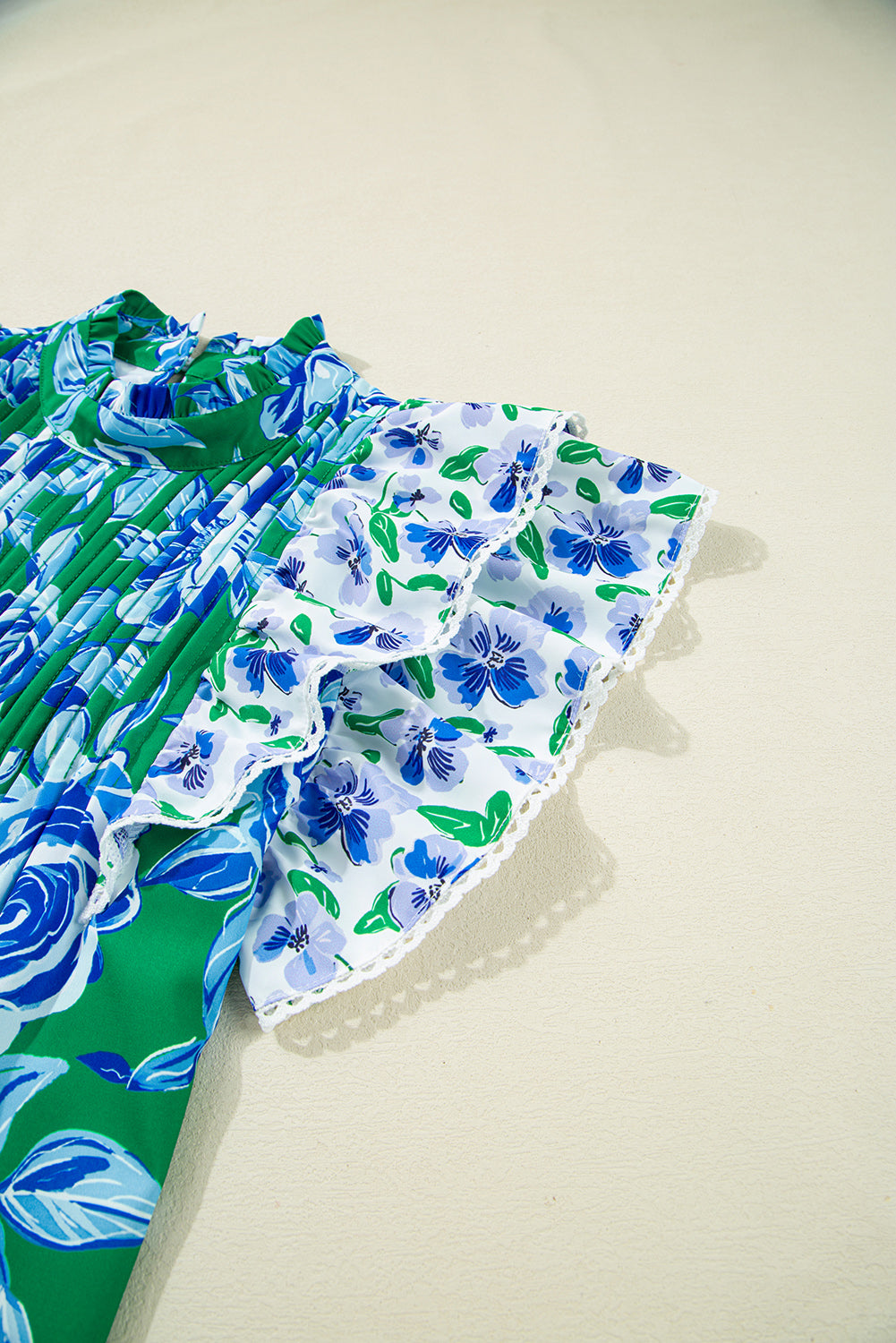 Floral Print Lace Trim Contrast Ruffle Sleeve Pleated Loose Blouse