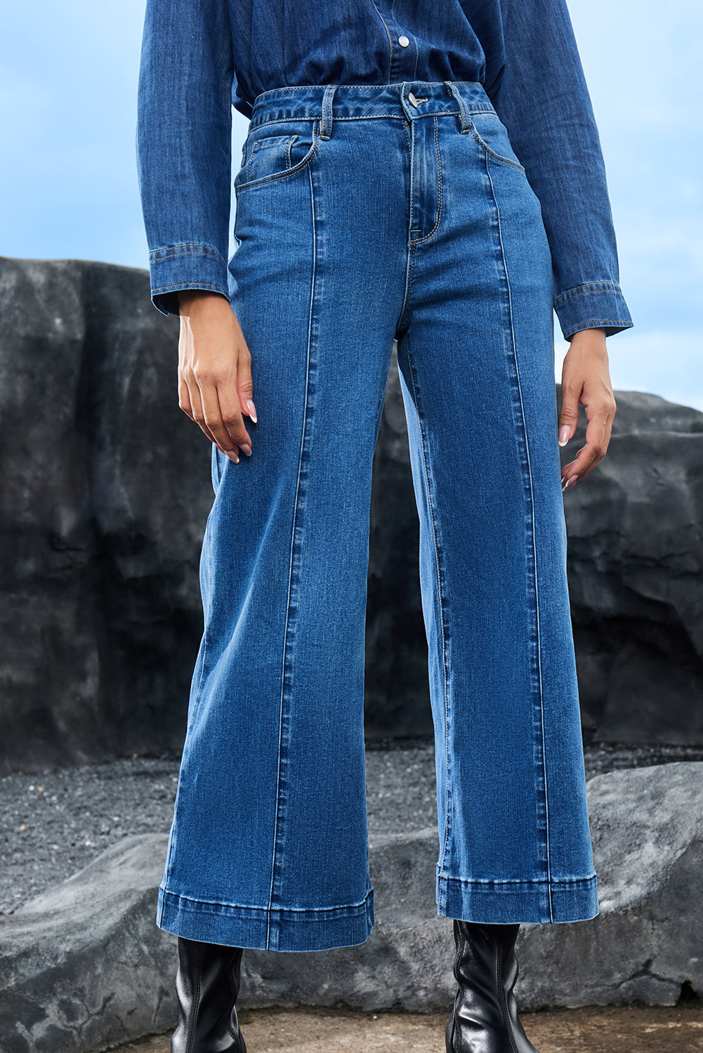 Plain Seam Detail Flared Bottom Ankle Length Jeans