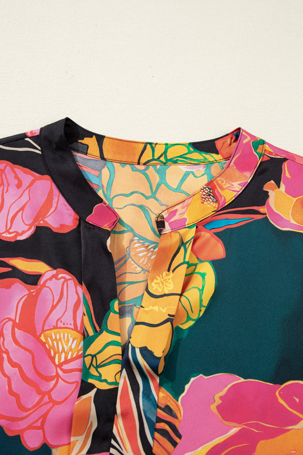 Floral Print Smocked Cuffs Puff Sleeve V Neck Blouse