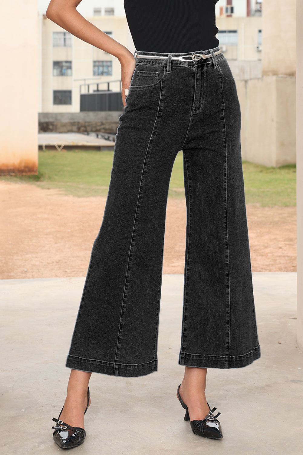 Plain Seam Detail Flared Bottom Ankle Length Jeans