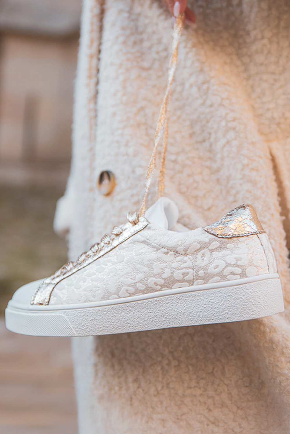 Star Patchwork Sequined Lace-up Sneakers