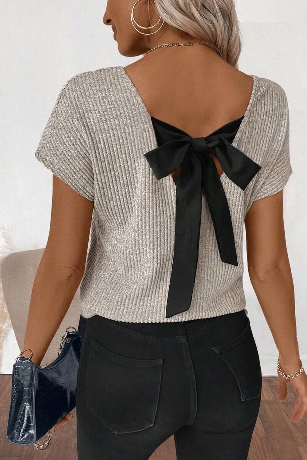 Morn Ribbed Short Sleeve V Neck Colorblock Bow Back Top