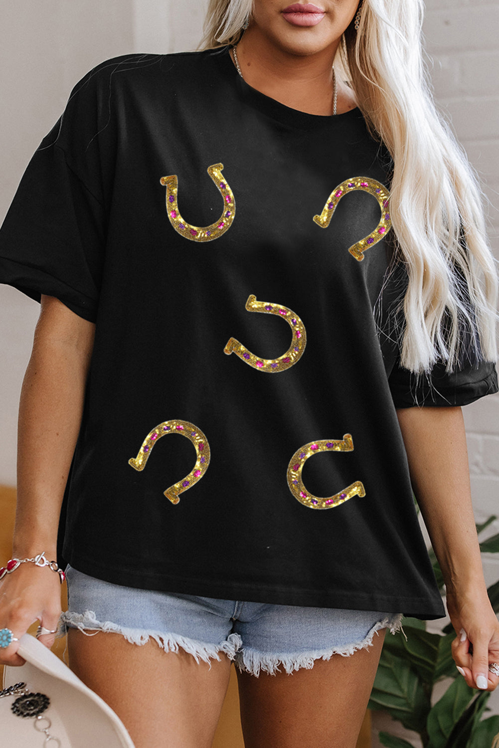 Western Shiny Horseshoes Pattern High Low Hem Casual T Shirt