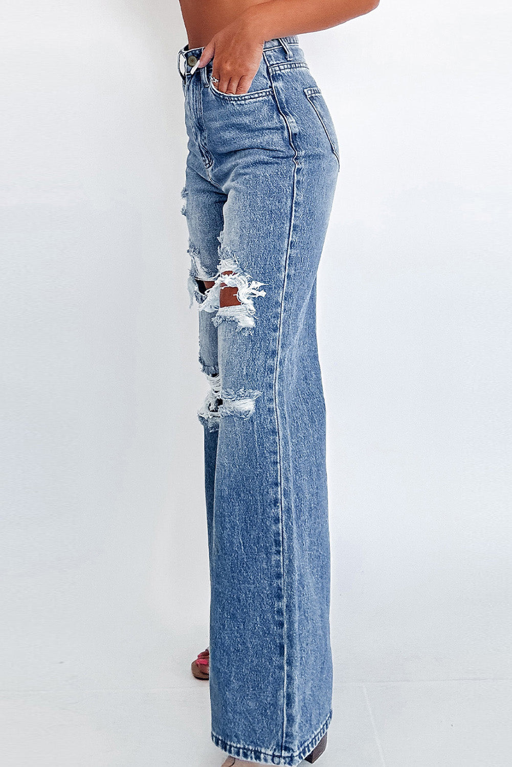 Wash Distressed Wide Leg Jeans