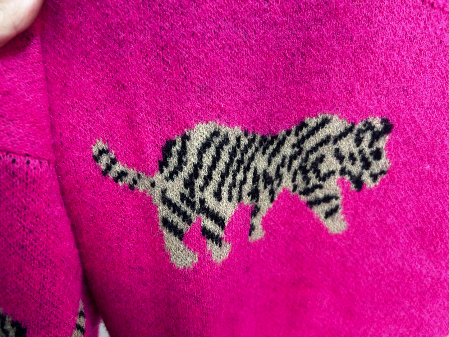 Leopard Pattern Drop Shoulder Knit Sweater