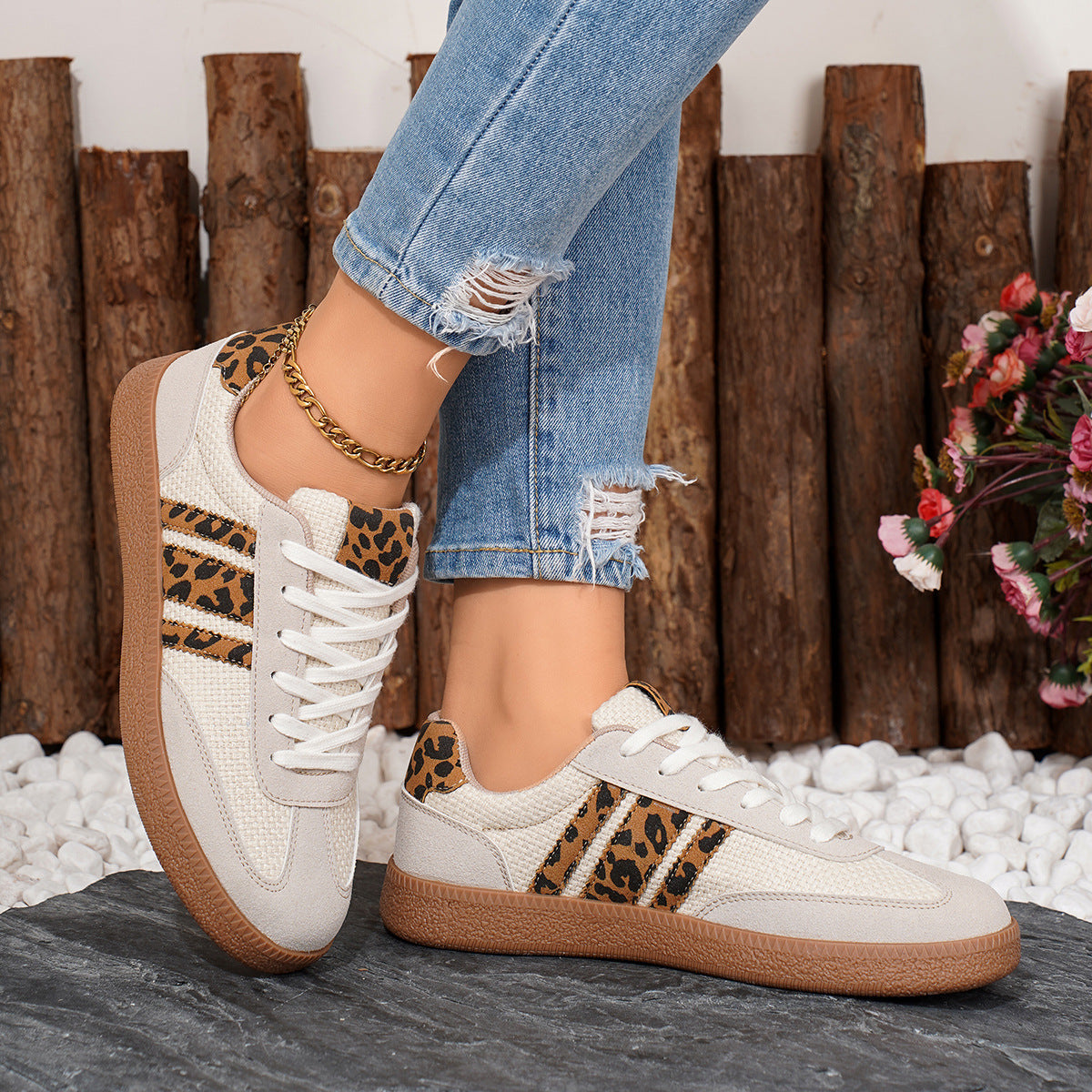 Vagen Leather Leopard Patchwork Flat Sneakers