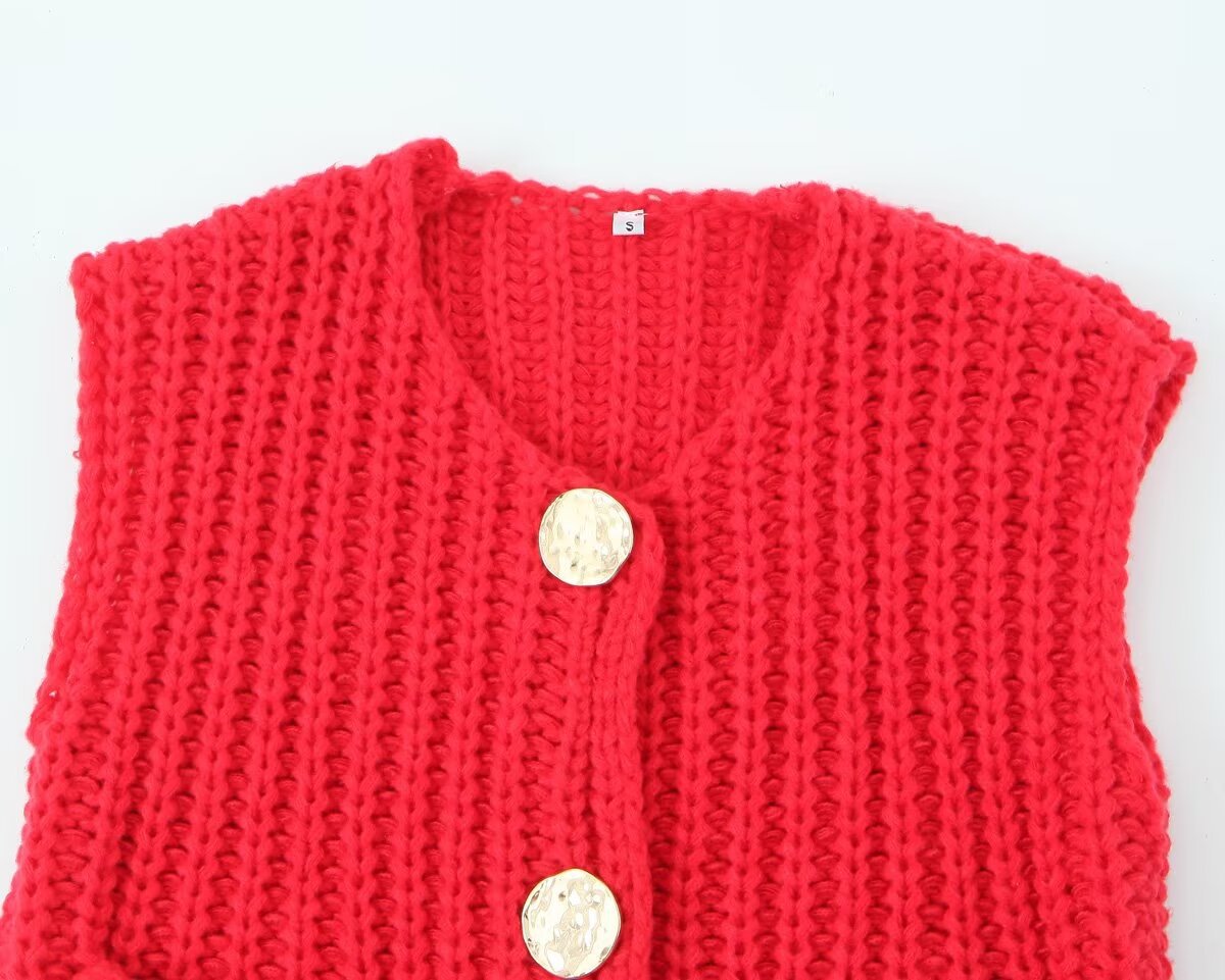 Sleeveless Button Knitted Top