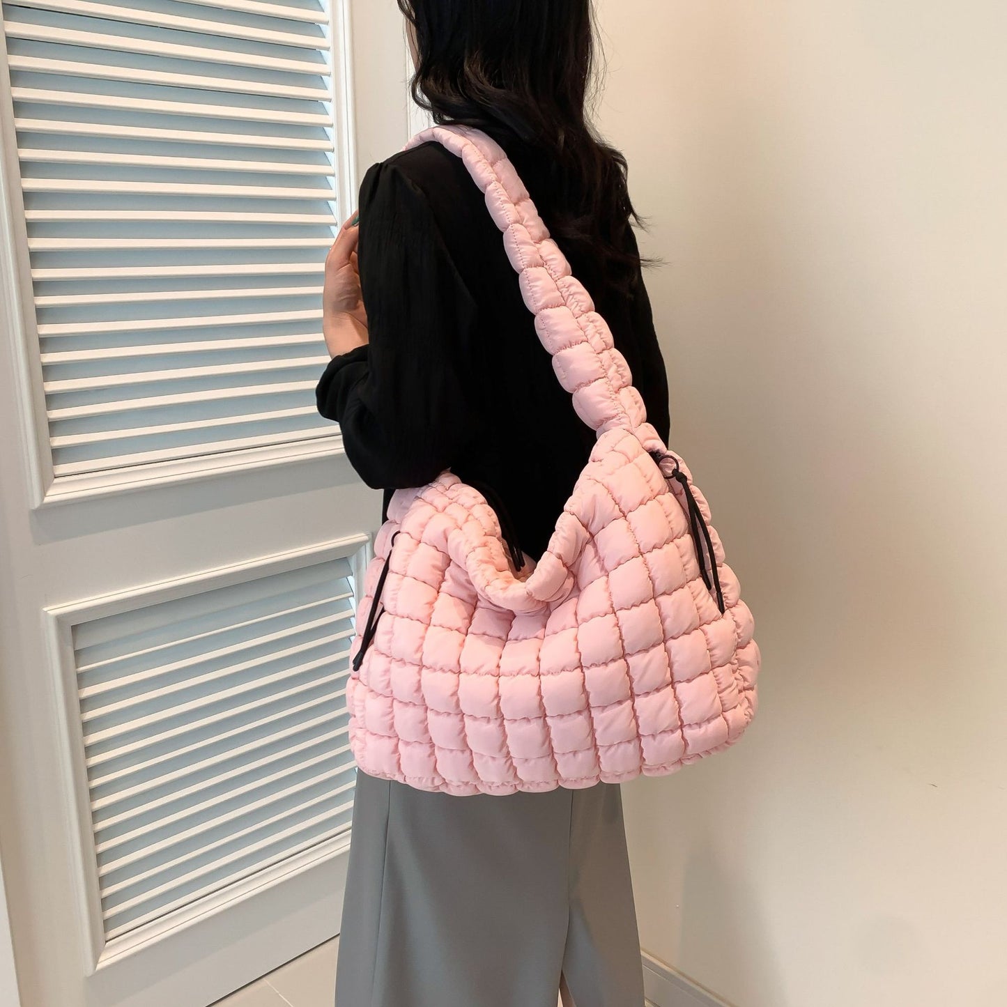 Large-capacity Down Jacket Messenger Bag