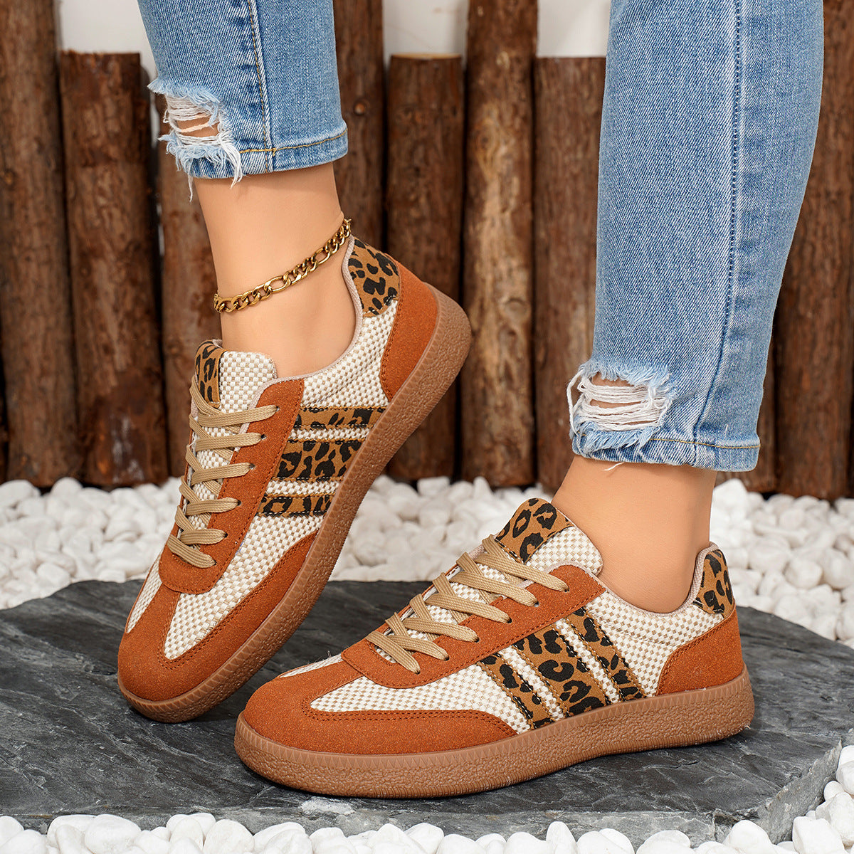 Vagen Leather Leopard Patchwork Flat Sneakers