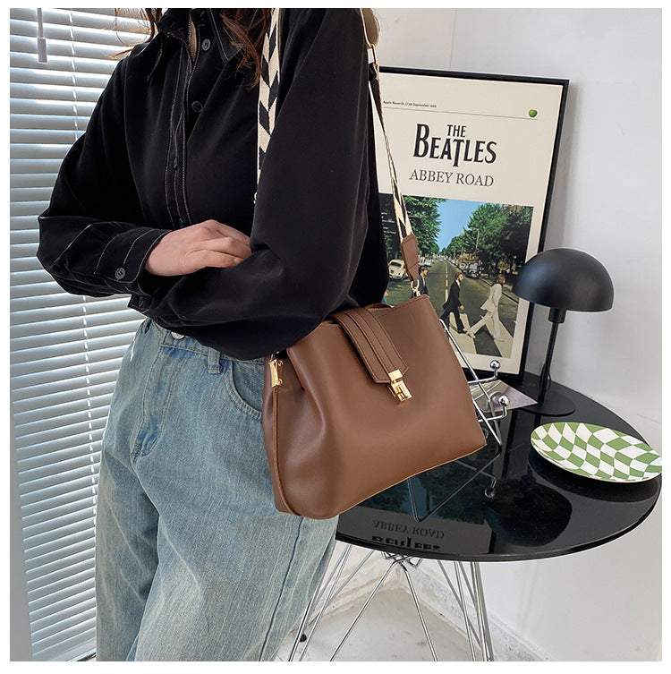 Single Shoulder Crossbody Bag Personality Underarm Bag Textured Bag