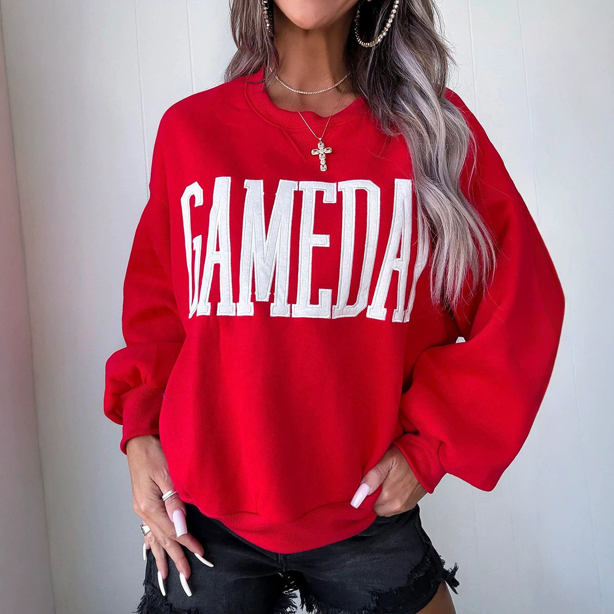 Fiery Red GAMEDAY Embroidered Patch Pattern Casual Shift Sweatshirt