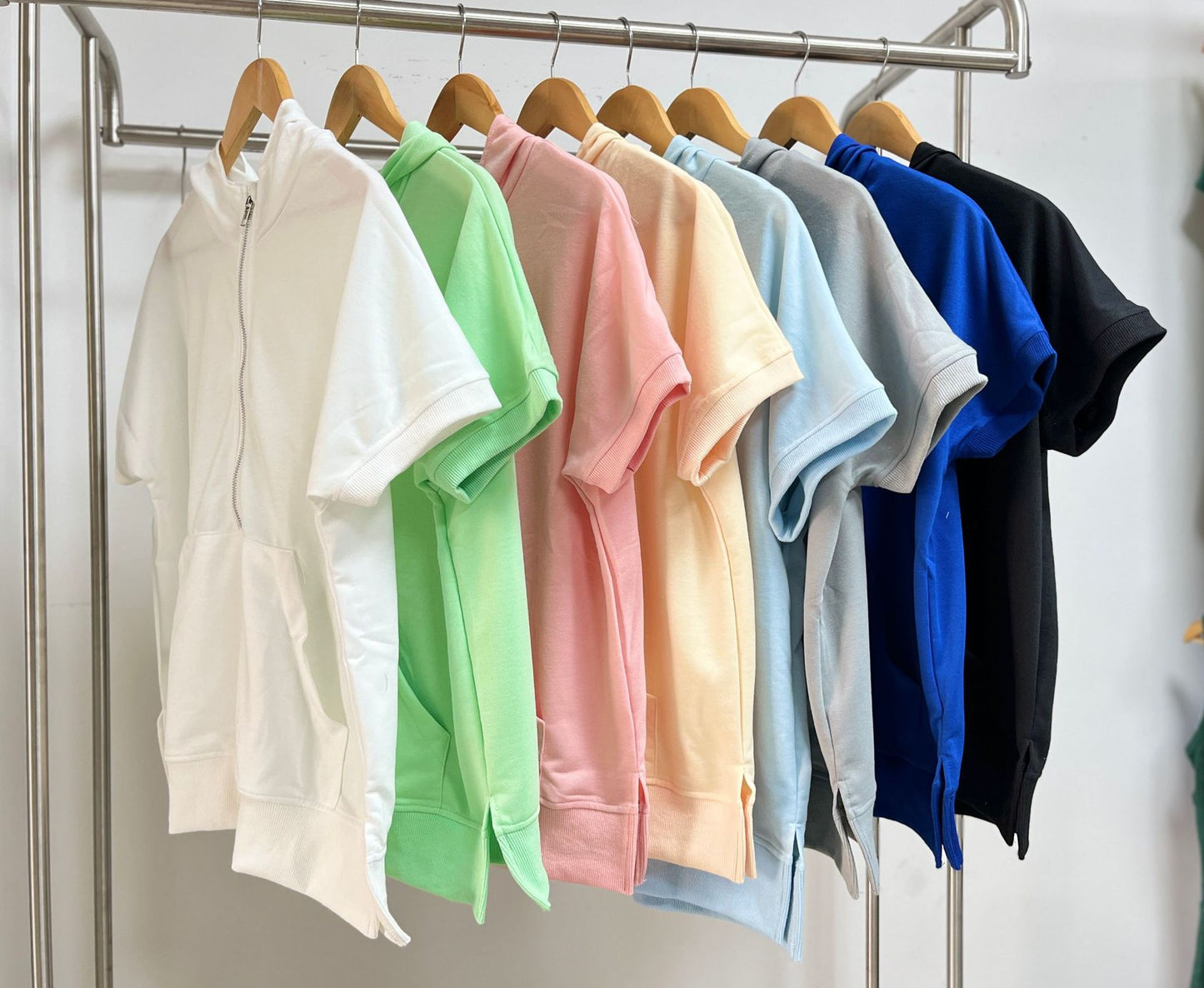 Zipper Pocket Thin Hoodie T-Shirt