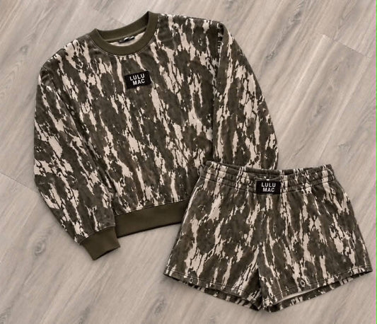 Trendy Army Green Camouflage Printed Lounge Set
