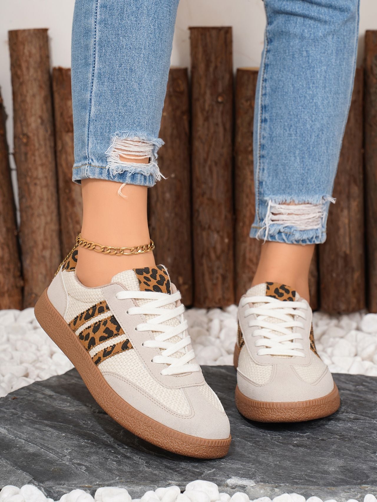 Vagen Leather Leopard Patchwork Flat Sneakers