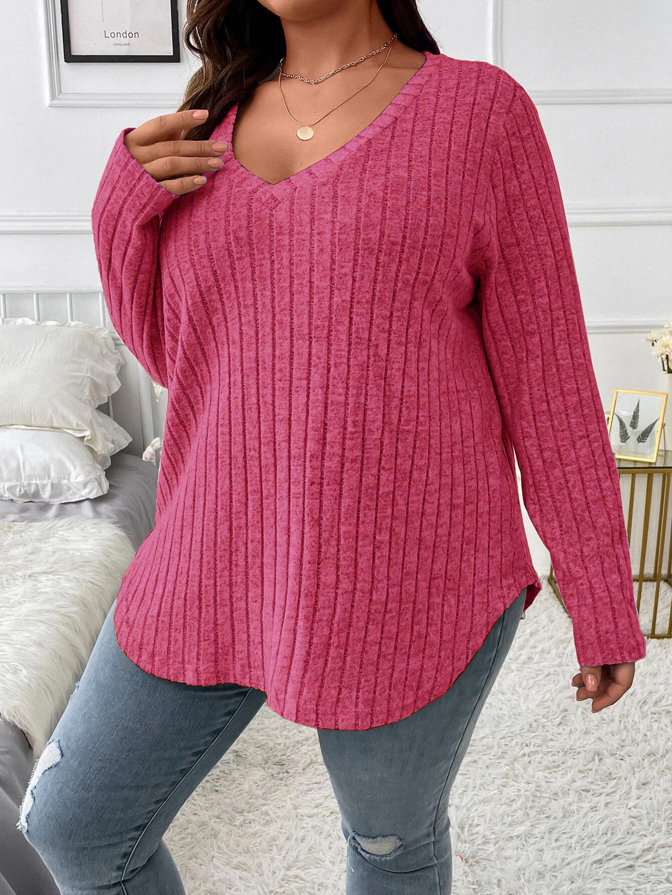 Plus Size V-Neck Long Sleeve T-Shirt