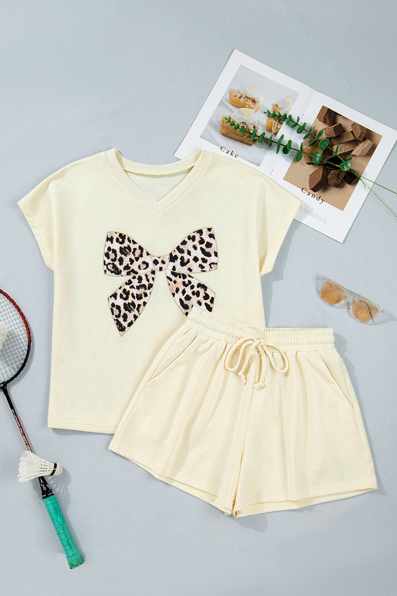 Contrast Leopard Bow Patched V Neck Loose Tee Drawstring Shorts 2pcs Outfit