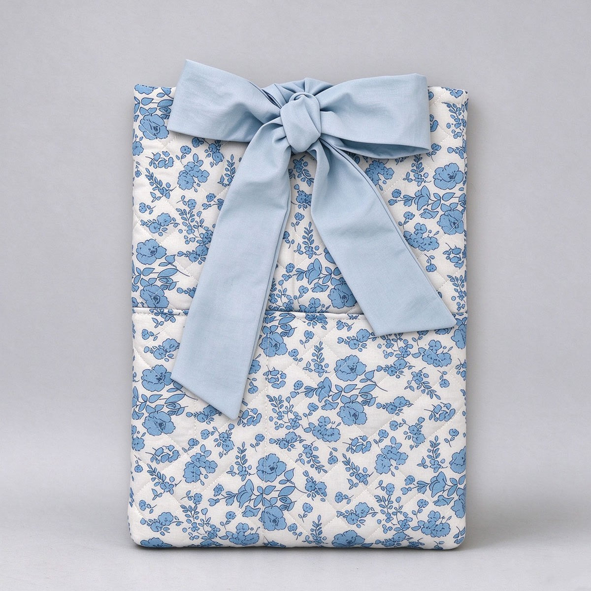 Lace Quilted Bible Bag