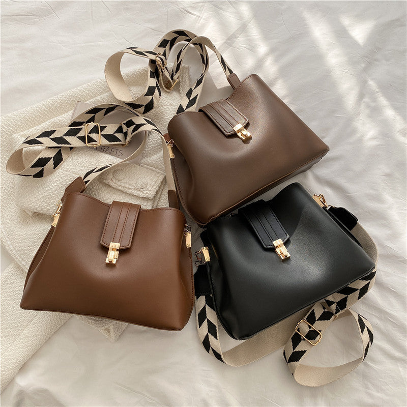 Single Shoulder Crossbody Bag Personality Underarm Bag Textured Bag
