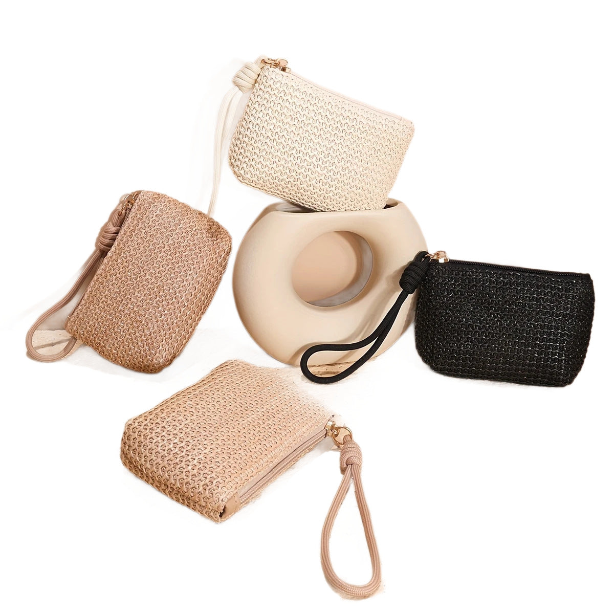 Women's Woven Straw Coin Purse / Mini Handheld Bag