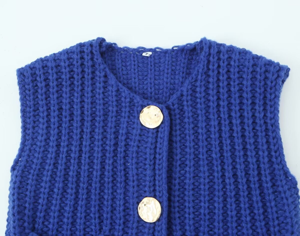 Sleeveless Button Knitted Top